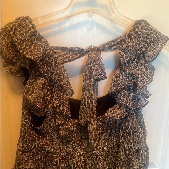 Banana Republic Ruffle Top - Picture 9 of 9